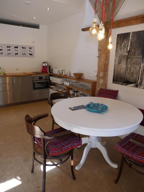 Klein Kokanje room 6